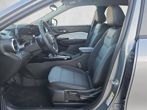 New 2026 Chevrolet Trax LT w/ Driver Confidence Package image 4