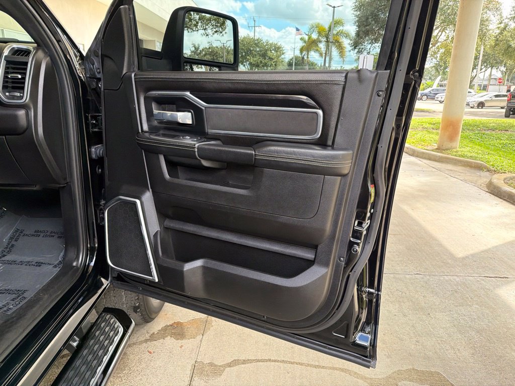 Used 2023 RAM 2500 Laramie w/ Night Edition AWD/4WD image 30