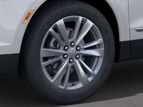 New 2025 Cadillac XT5 Premium Luxury image 9