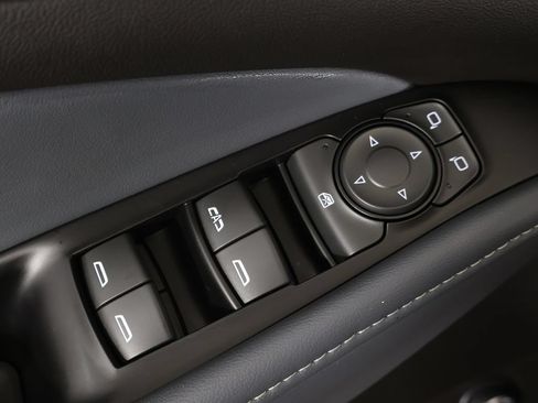 Used 2023 Buick Enclave Essence w/ Sport Touring Edition FWD image 41