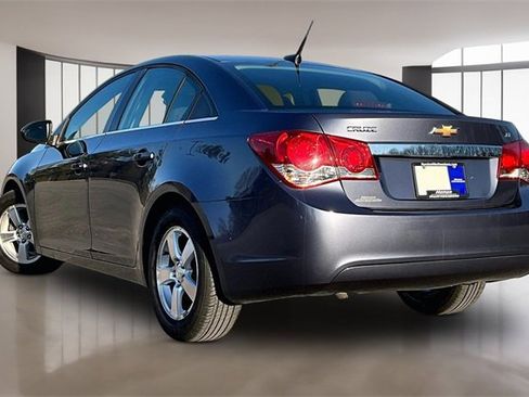 Used 2014 Chevrolet Cruze LT image 4
