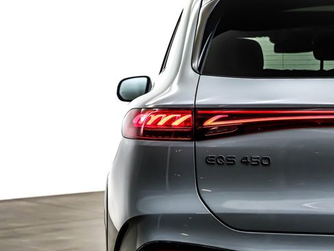 Used 2023 Mercedes-Benz EQS 450+ 4MATIC SUV image 16