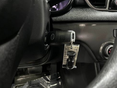 Used 2018 Kia Sportage LX AWD/4WD image 18