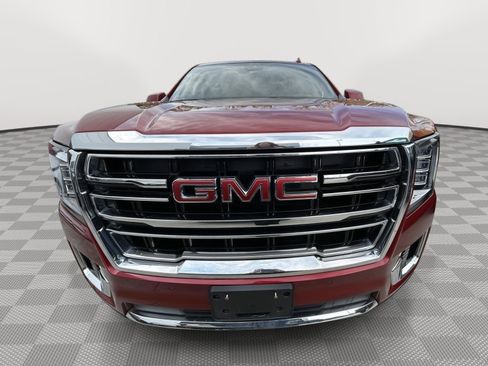 Used 2023 GMC Yukon XL SLT image 8