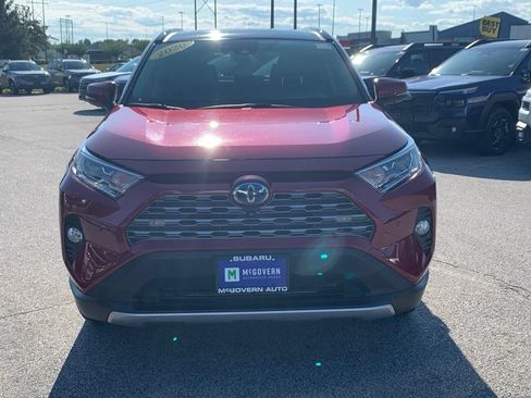 Used 2020 Toyota RAV4 Limited AWD/4WD image 3