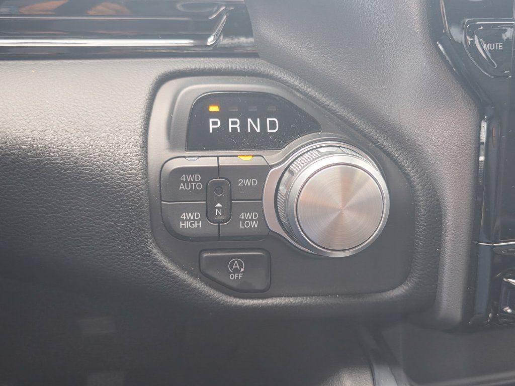 Used 2026 RAM 1500 Laramie w/ Night Edition AWD/4WD image 32