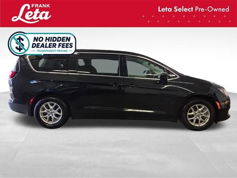 Used 2023 Chrysler Voyager LX FWD image 7