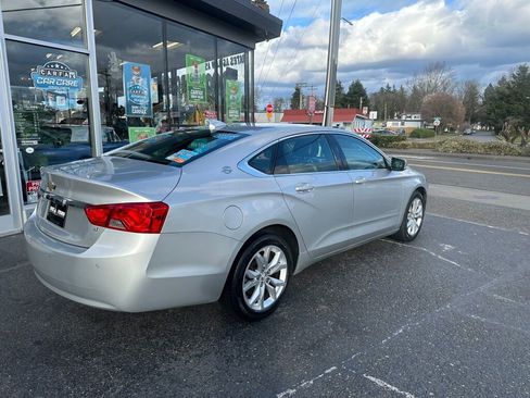 Used 2017 Chevrolet Impala LT w/ Convenience Package FWD image 6