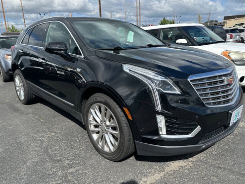 Used 2018 Cadillac XT5 Platinum w/ Driver Assist Package AWD/4WD image 2