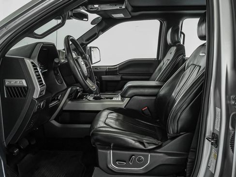 Used 2015 Ford F150 Platinum w/ Equipment Group 701A Luxury AWD/4WD image 3