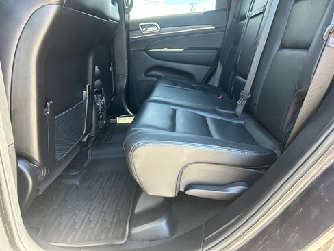 Used 2021 Jeep Grand Cherokee Limited image 19