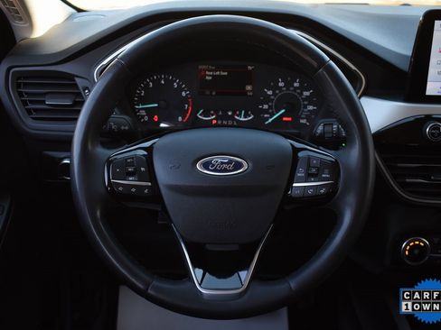 Used 2022 Ford Escape SE w/ Cold Weather Package image 28