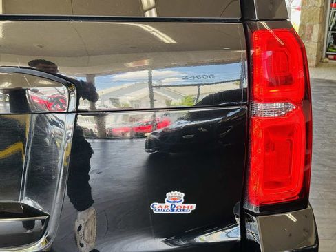 Used 2018 Chevrolet Tahoe 4WD image 7