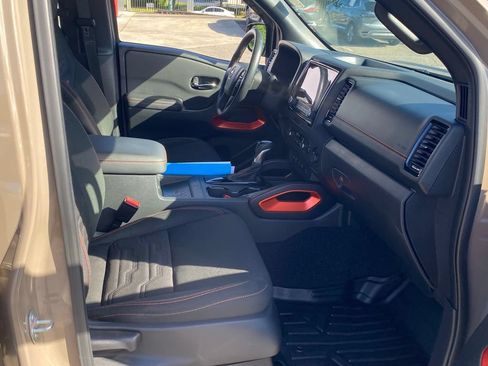 Used 2024 Nissan Frontier Pro-X w/ Pro Convenience Package RWD image 17