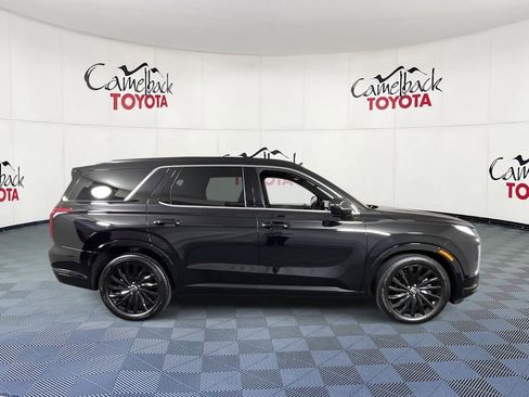 Used 2024 Hyundai Palisade Calligraphy image 8
