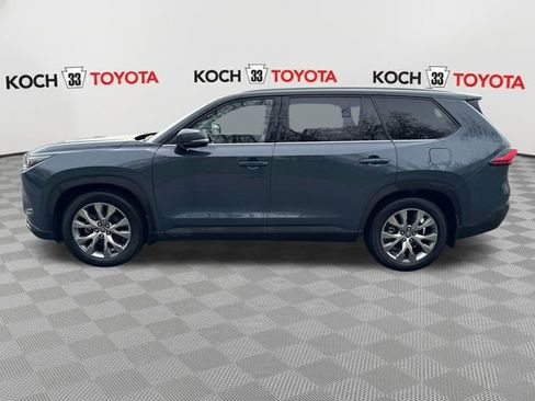 Used 2024 Toyota Grand Highlander Limited image 4