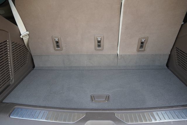 Used 2023 GMC Yukon Denali w/ Max Trailering Package AWD/4WD image 11