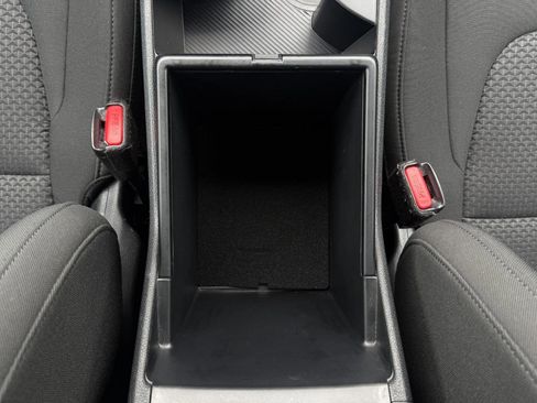 Used 2025 Kia Sportage LX image 43