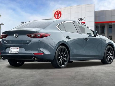 Used 2023 MAZDA MAZDA3 s image 4