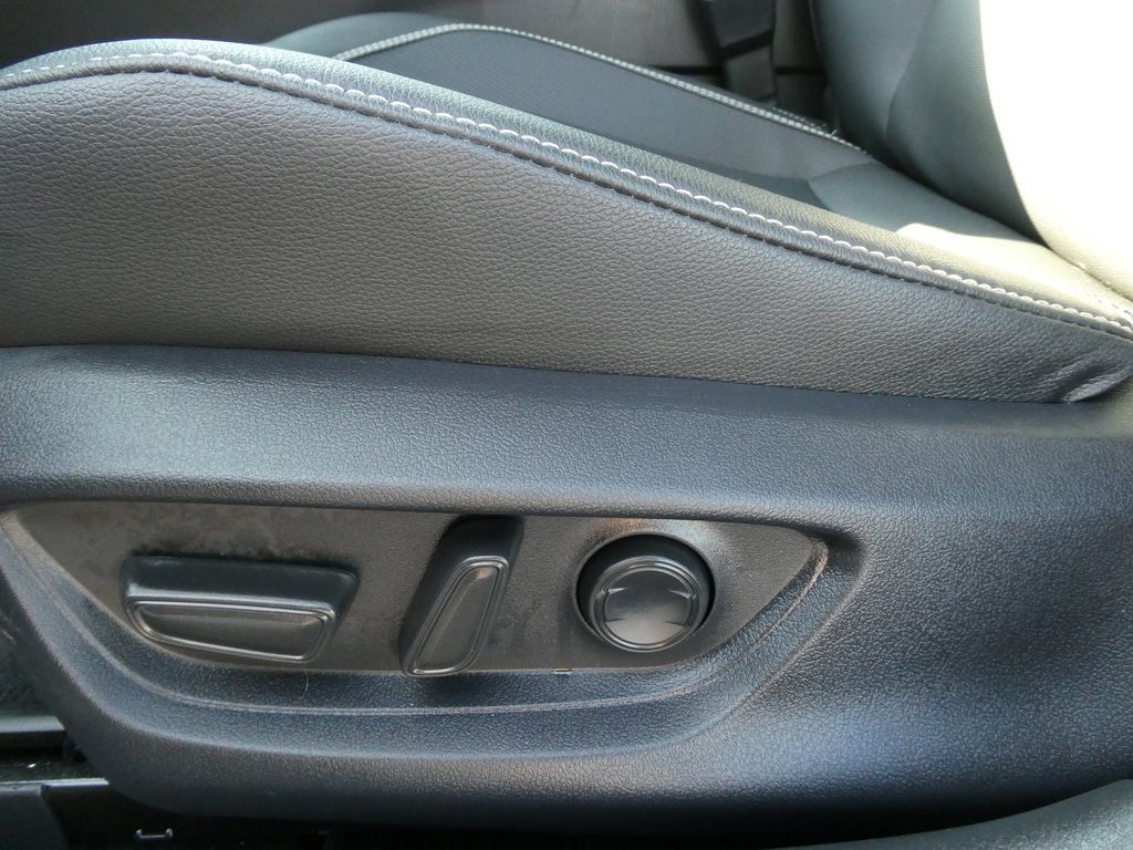 Used 2026 Toyota Camry SE w/ Multimedia Upgrade Package FWD image 24