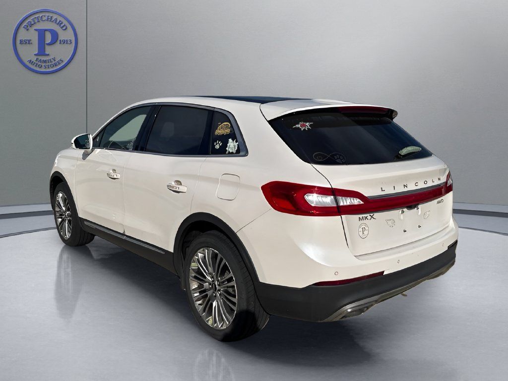 Used 2018 Lincoln MKX Reserve AWD/4WD image 5
