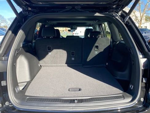 New 2025 Jeep Grand Cherokee Altitude image 10