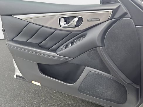 Used 2016 INFINITI Q50 3.0t Premium w/ 3.0T Premium Plus Package AWD/4WD image 29