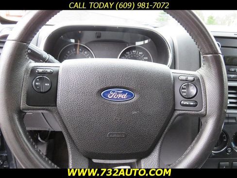 Used 2010 Ford Explorer XLT image 27