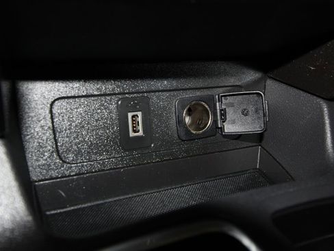 Used 2019 Ford Escape SE image 17