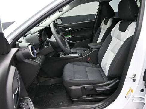 New 2026 Chevrolet Trax LS w/ LS Convenience Package FWD image 36
