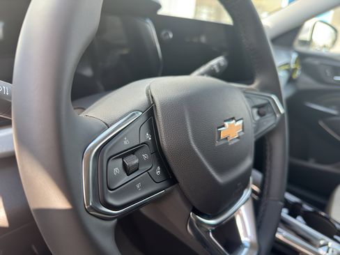 New 2026 Chevrolet Trax LT w/ LT Convenience Package image 9