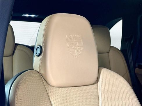 Certified 2018 Porsche Cayenne Platinum Edition AWD/4WD image 24