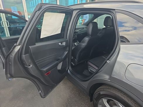 New 2026 Ford Escape ST-Line w/ Cold Weather Package FWD image 30
