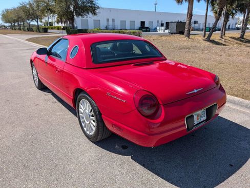 Used 2005 Ford Thunderbird Deluxe image 8