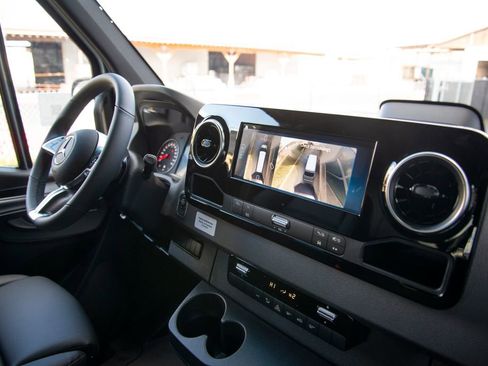 New 2026 Mercedes-Benz Sprinter 2500 image 15