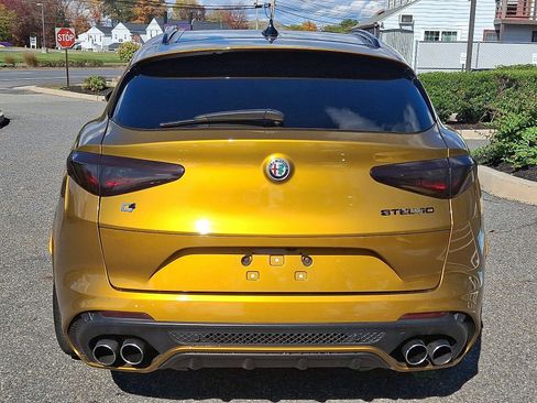 Used 2022 Alfa Romeo Stelvio Quadrifoglio w/ Active Assist Plus Package AWD/4WD image 5