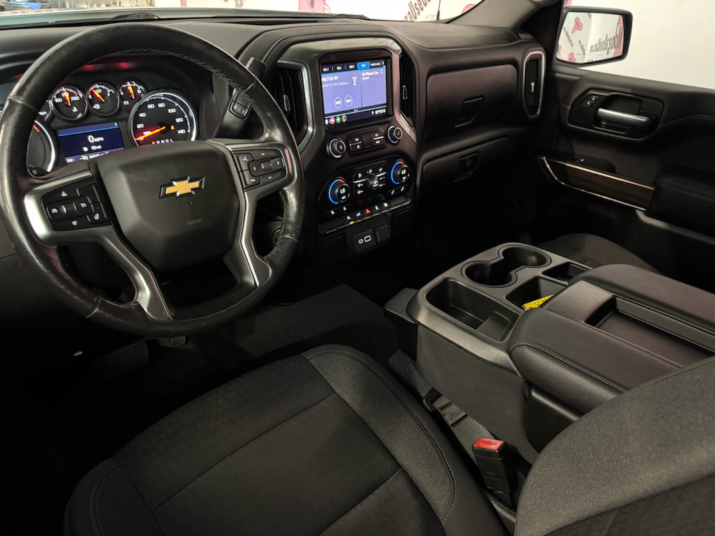 Used 2021 Chevrolet Silverado 1500 LT AWD/4WD image 18