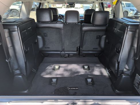 Used 2017 Lexus LX 570 4WD w/ Luxury Package image 43