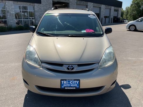 Used 2007 Toyota Sienna LE FWD image 12