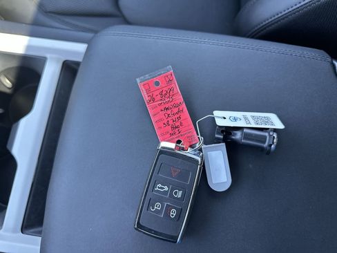 Used 2025 Land Rover Defender 110 S AWD/4WD image 23