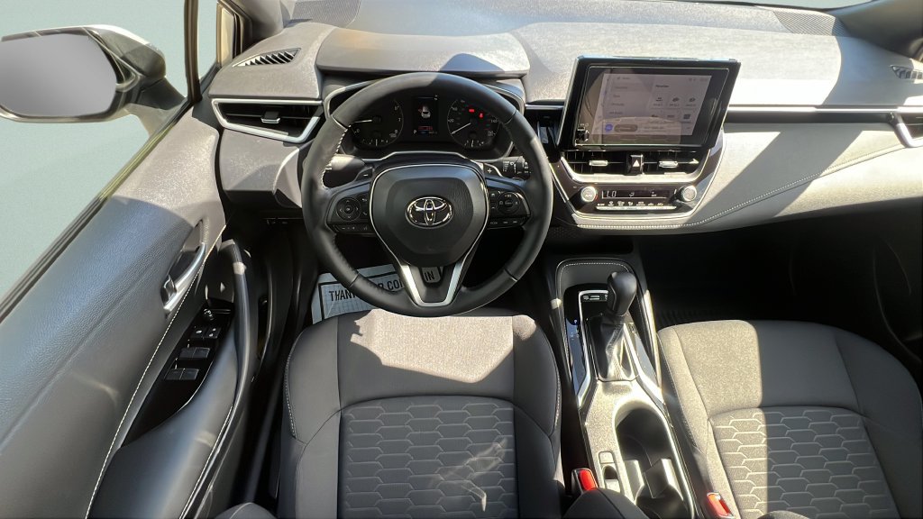 Used 2025 Toyota Corolla SE FWD image 11