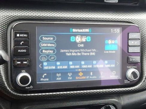 Used 2022 Nissan Kicks SV image 17