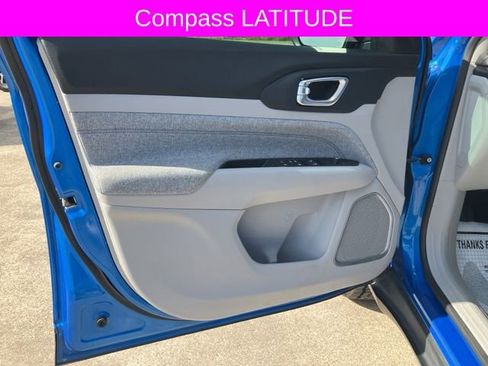 Used 2022 Jeep Compass Latitude image 22