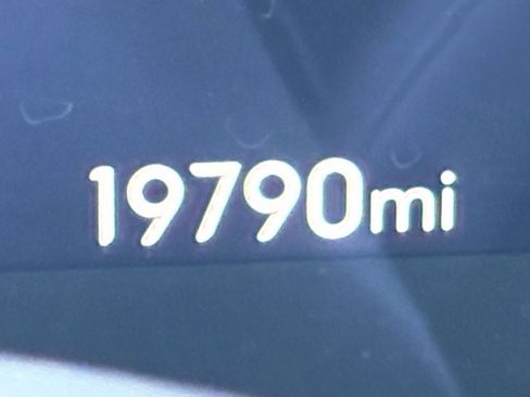 Used 2025 Buick Envista Preferred image 39