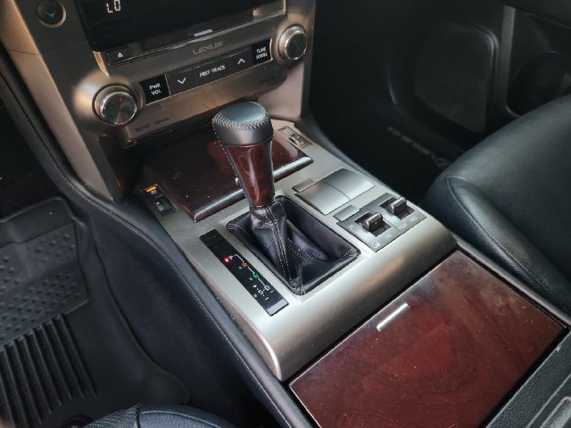 Used 2018 Lexus GX 460 Premium w/ Premium Package AWD/4WD image 22