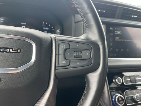 Used 2023 GMC Yukon XL Denali Ultimate image 18