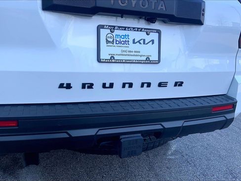 Used 2025 Toyota 4Runner TRD Off-Road Premium image 16