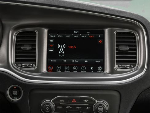 Used 2019 Dodge Charger SXT w/ Leather Interior Group RWD image 18