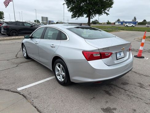 Used 2018 Chevrolet Malibu LS FWD image 5
