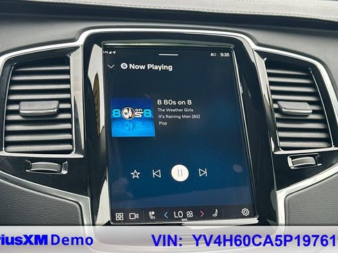 Certified 2023 Volvo XC90 T8 Ultimate image 30